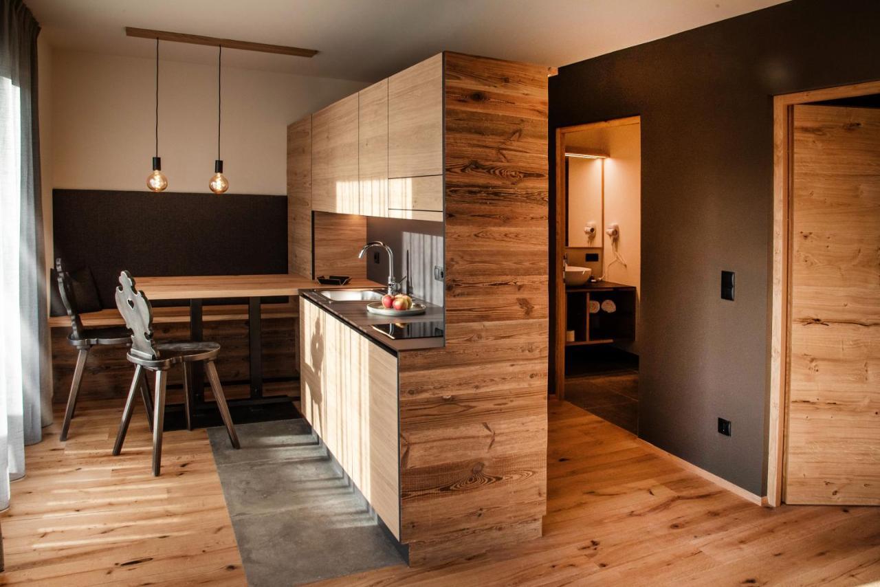 Appartement- Und Wellnesshotel Winkler Falzes Exterior foto